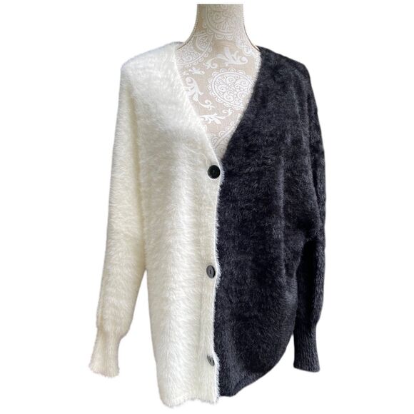Black White Colorblock Fuzzy Cardigan Sweater Size XL Oversized Drop Shoulder - Picture 3 of 13